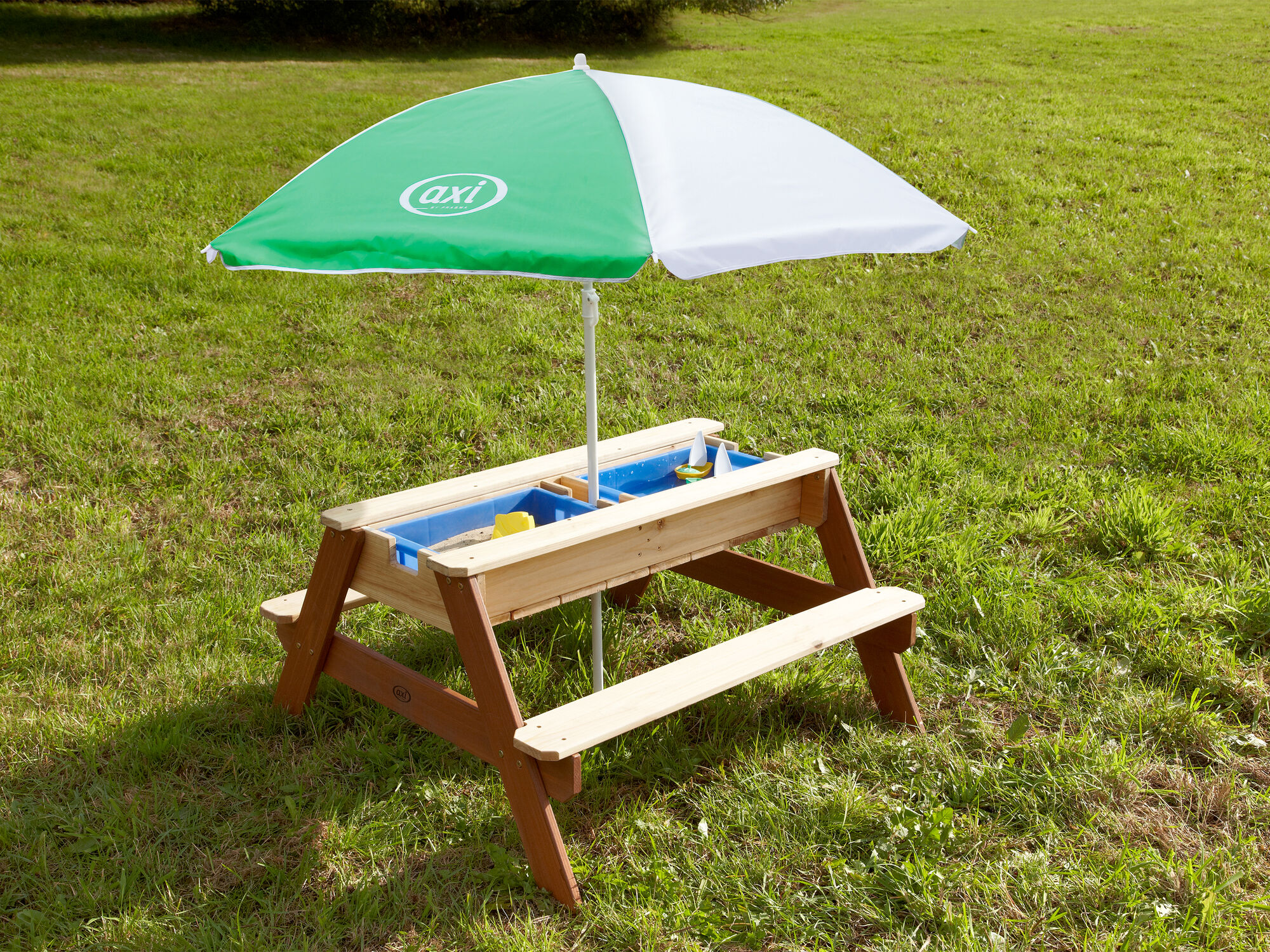AXI Nick Zand & Water Picknicktafel Bruin - Parasol Groen/wit