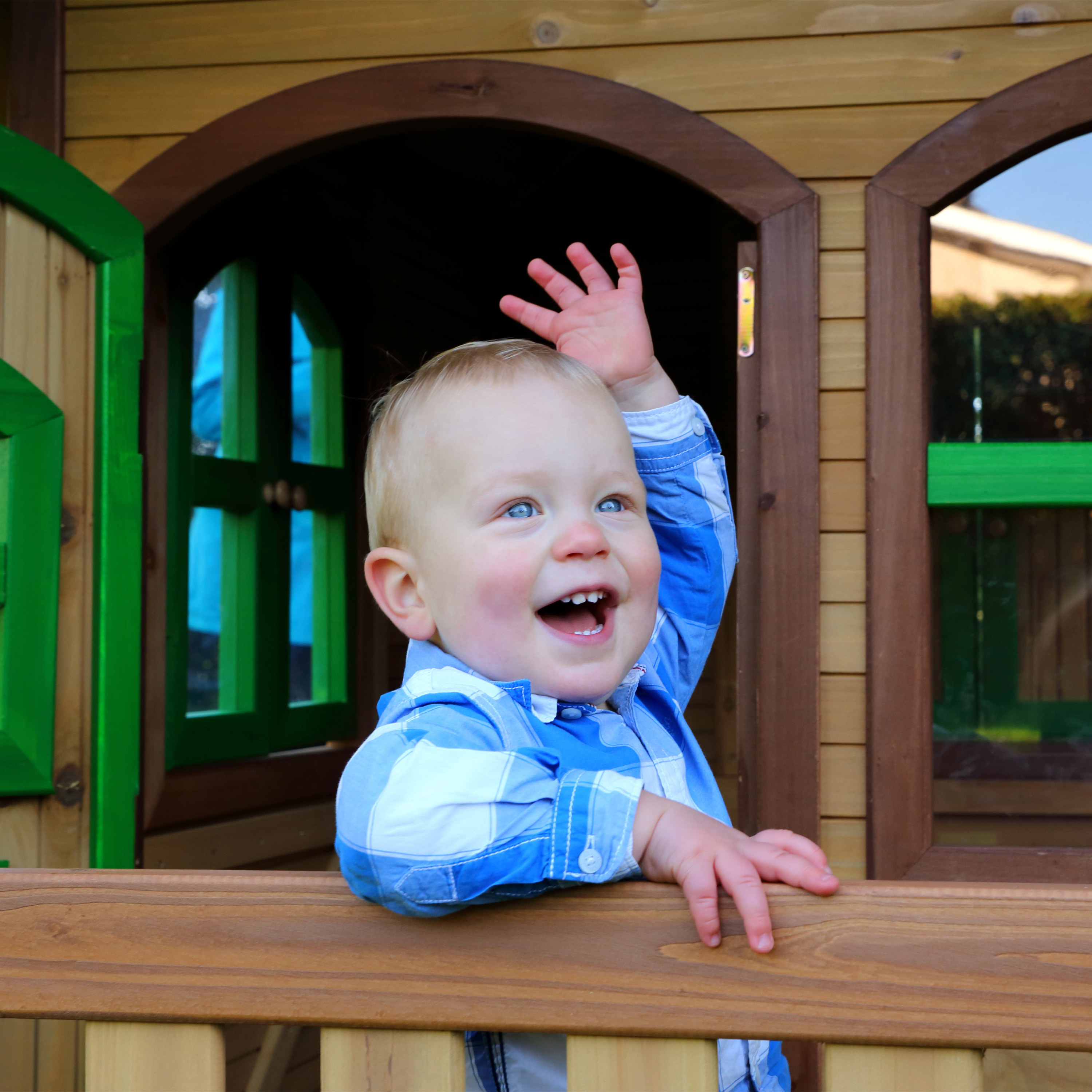 AXI Tom Playhouse Brown/Green - White Slide