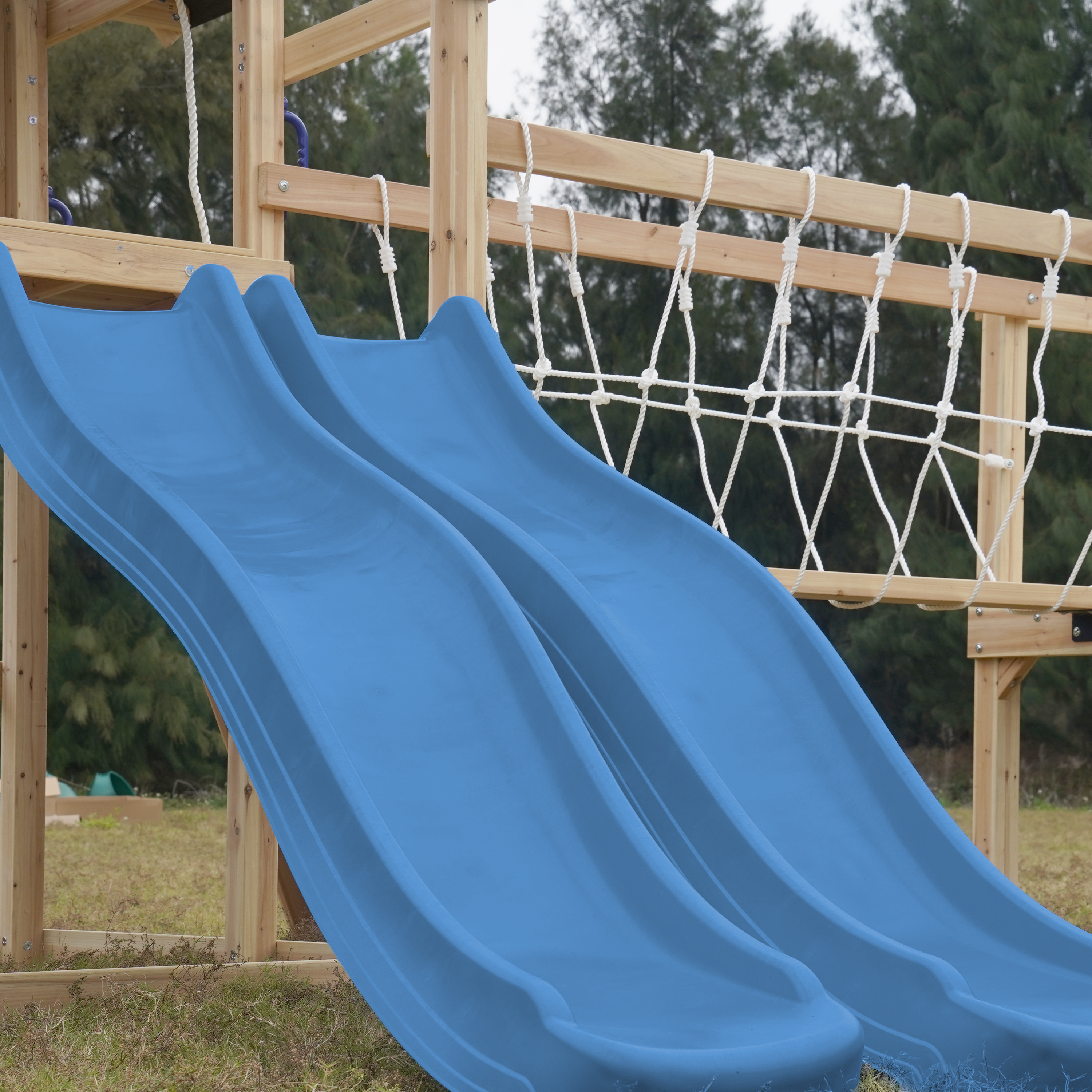 AXI Hunter Climbing Frame with Swings, Climbing Frame, Climbing Bridge and Multiple Platforms – Blue Double Slide
