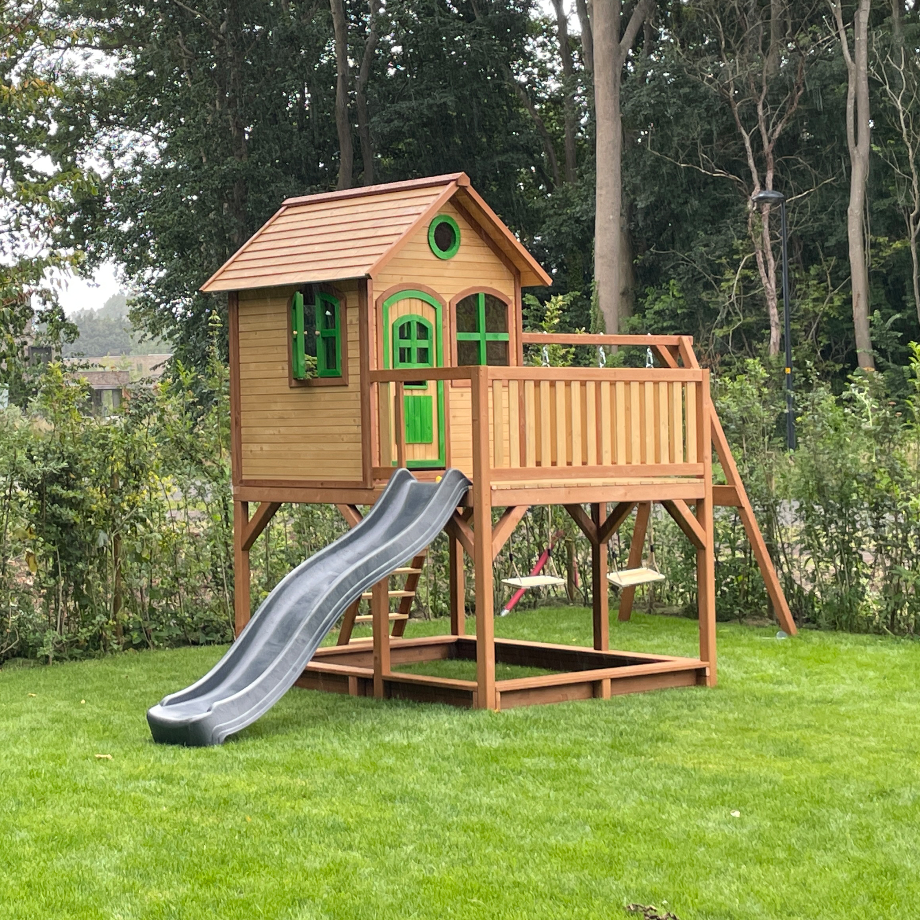 AXI Liam Playhouse with Double Swing Set Brown/Green - Grey Slide