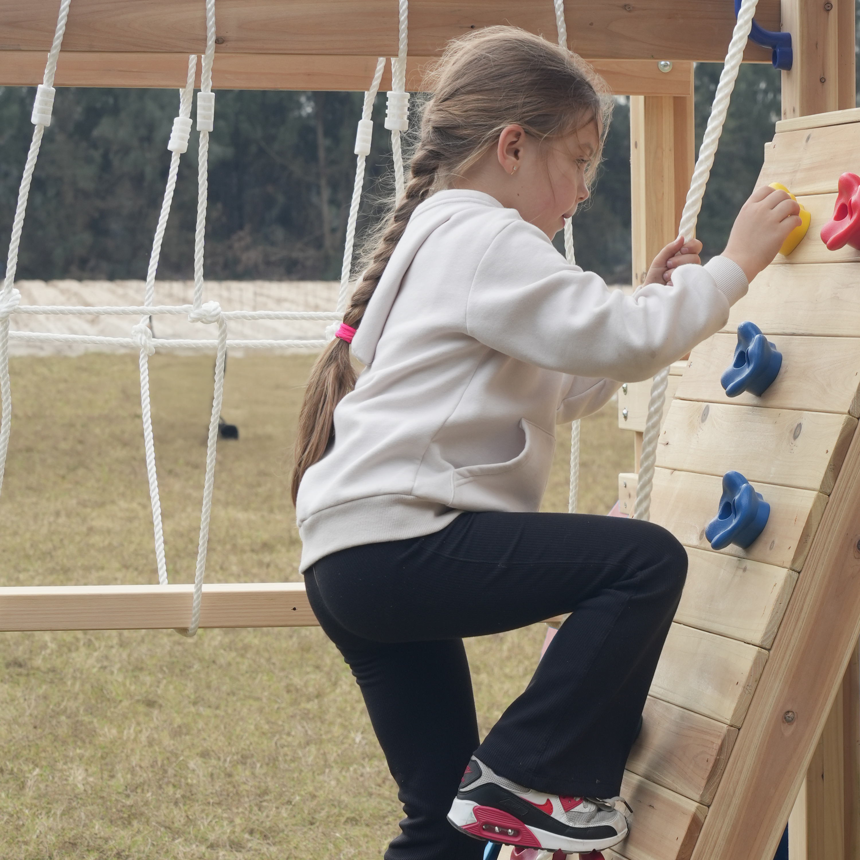 AXI Hunter Climbing Frame with Swings, Climbing Frame, Climbing Bridge and Multiple Platforms – Pastel Green Double Slide