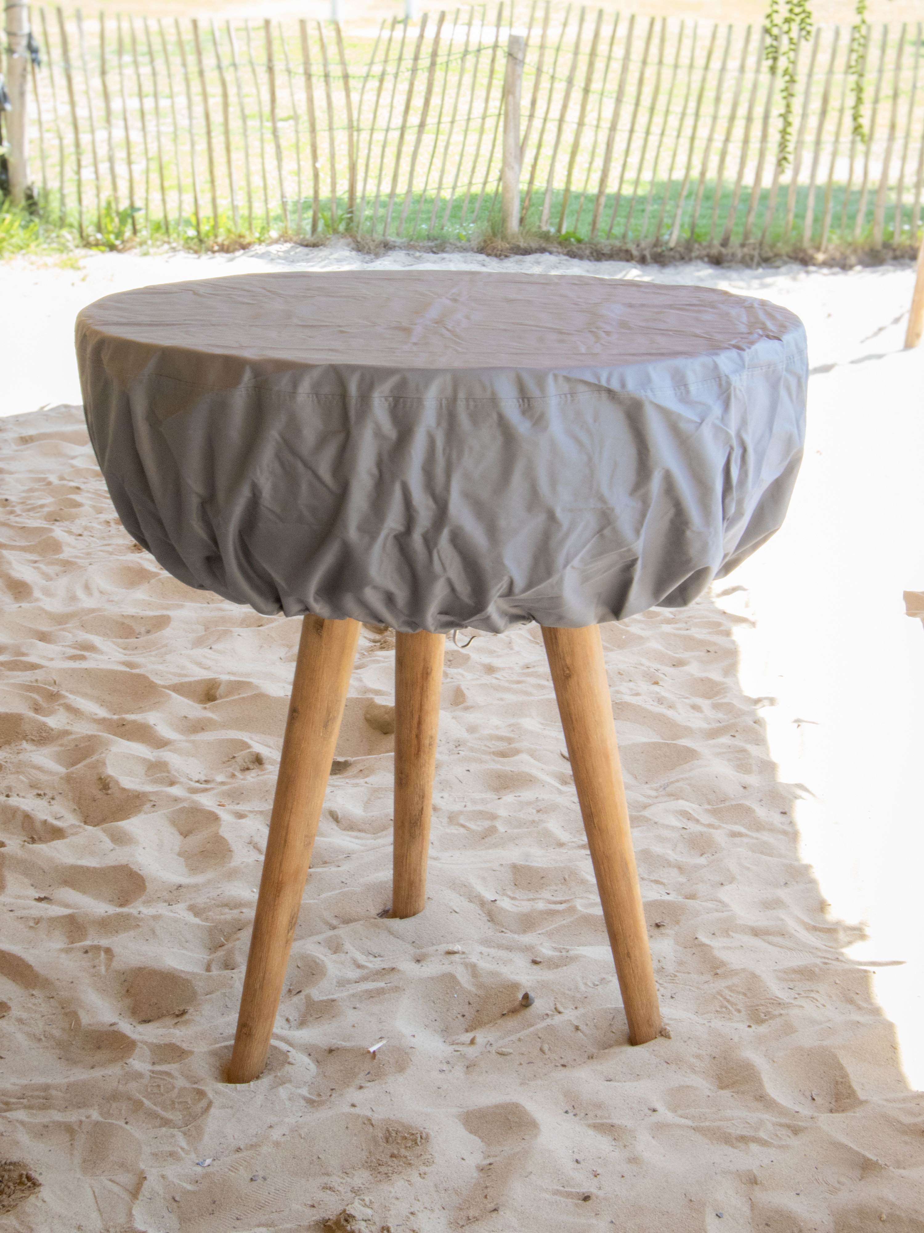 AXI Brandon 2-in-1 Bar Table / Side Table & Cooler – Limestone-Look