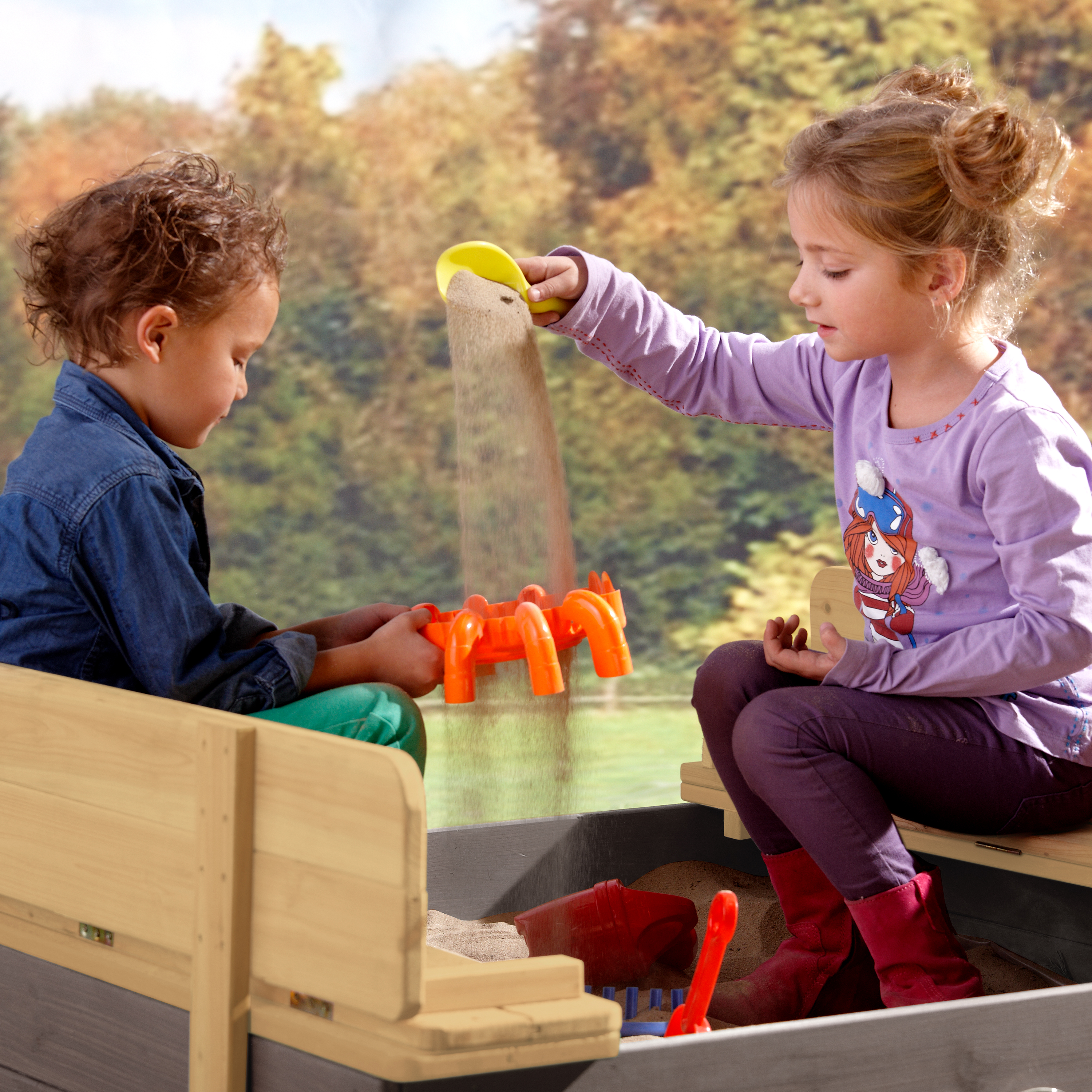 AXI Ella Sandbox with benches - 100 x 95 cm - Grey/Brown