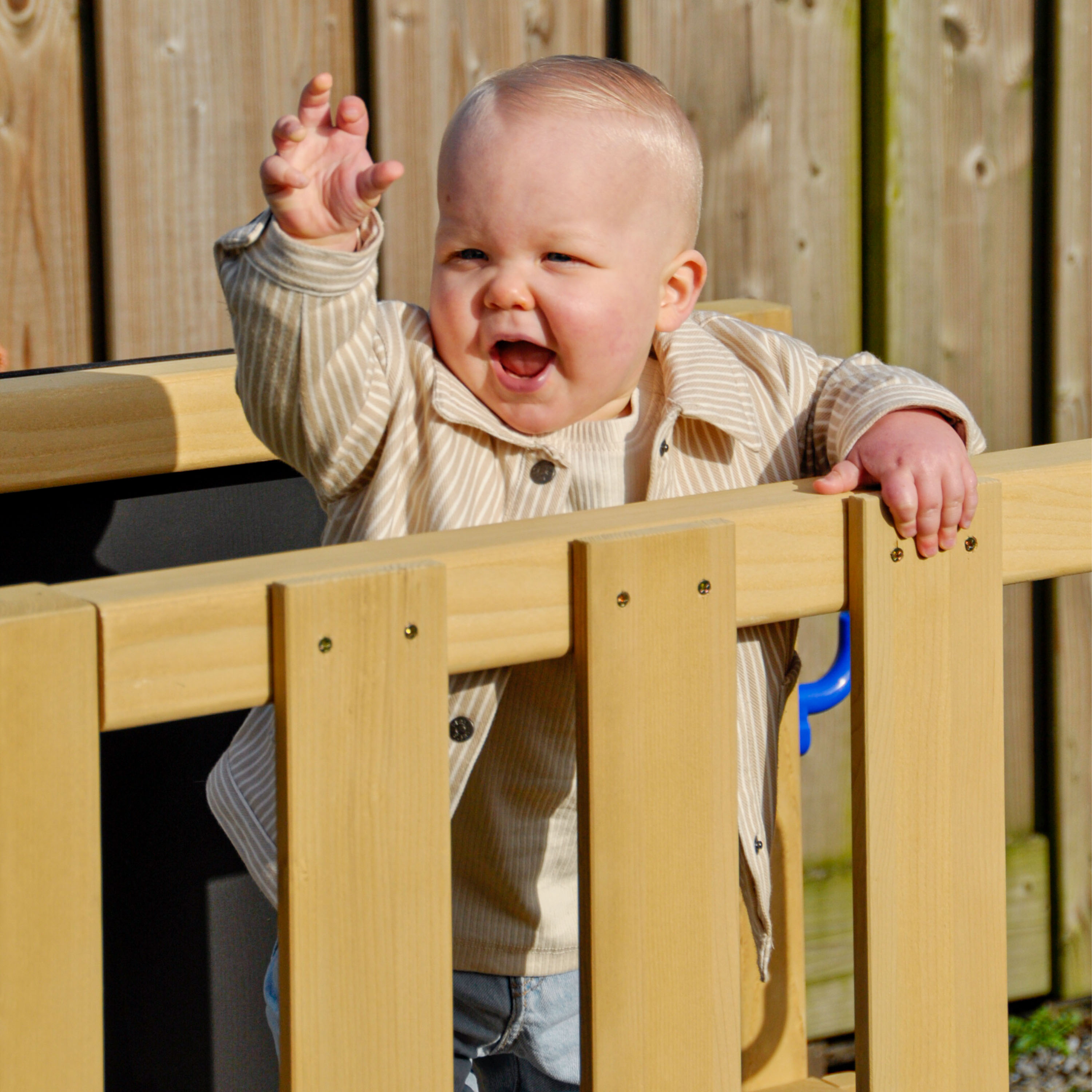 AXI Leah Mini Wooden Playtower with Sandbox. Picnic Table & Chalkboard –  Grey Slide