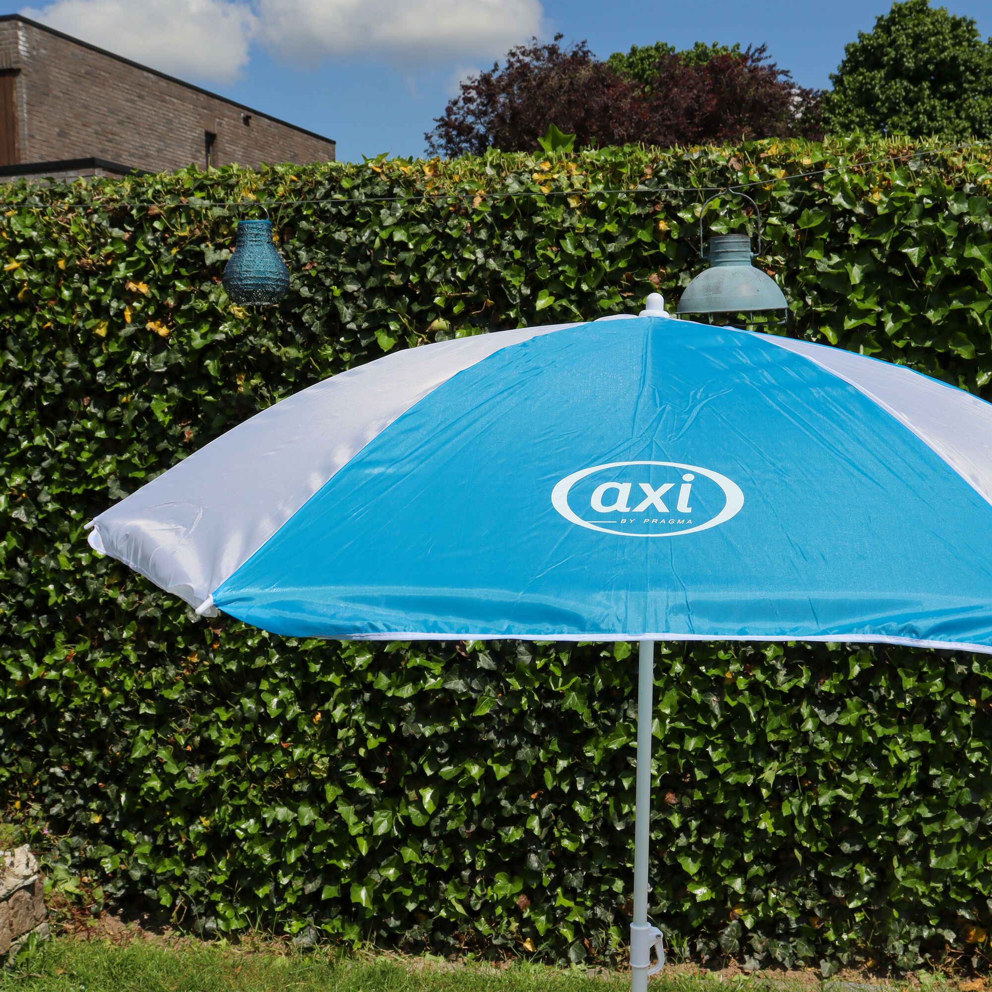AXI Dennis Zand & Water Picknicktafel met Speelkeuken wastafel en losse bankjes Bruin - Parasol Blauw/wit