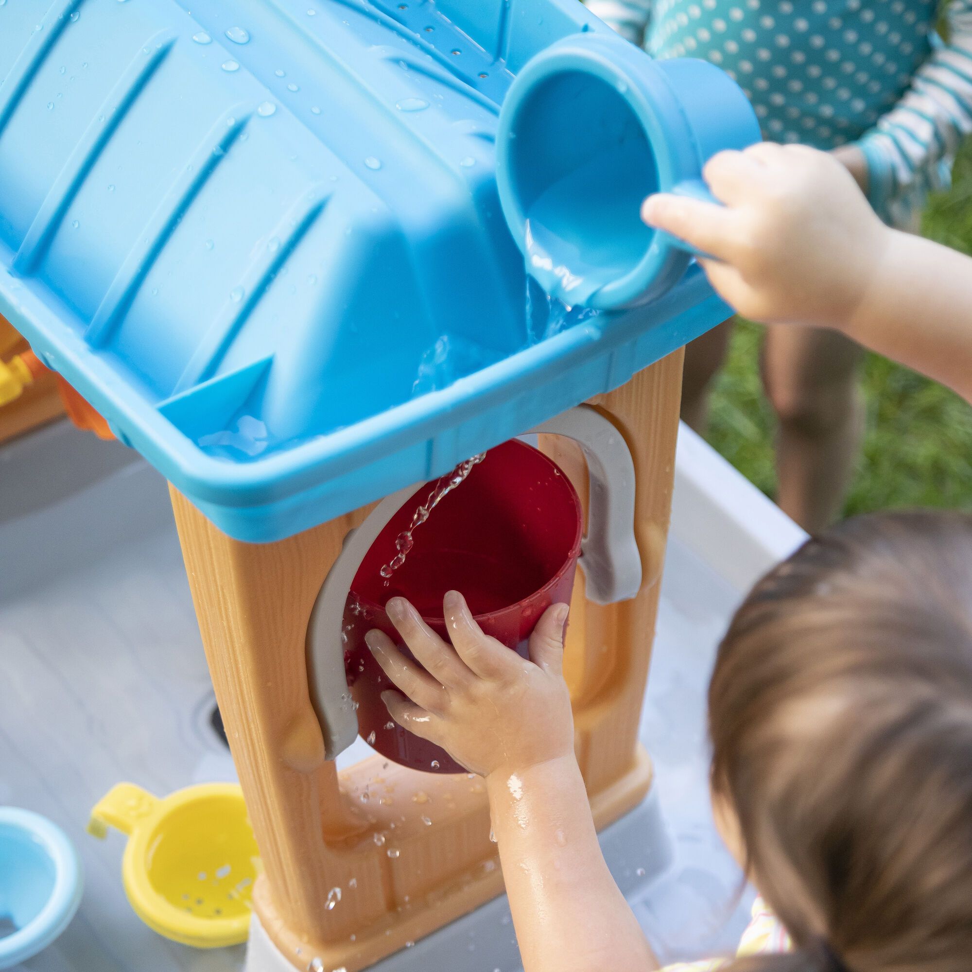 Step2 Rain Showers Splash Tub Watertafel-0733538420698 Step2 Rain Showers Splash Tub Watertafel