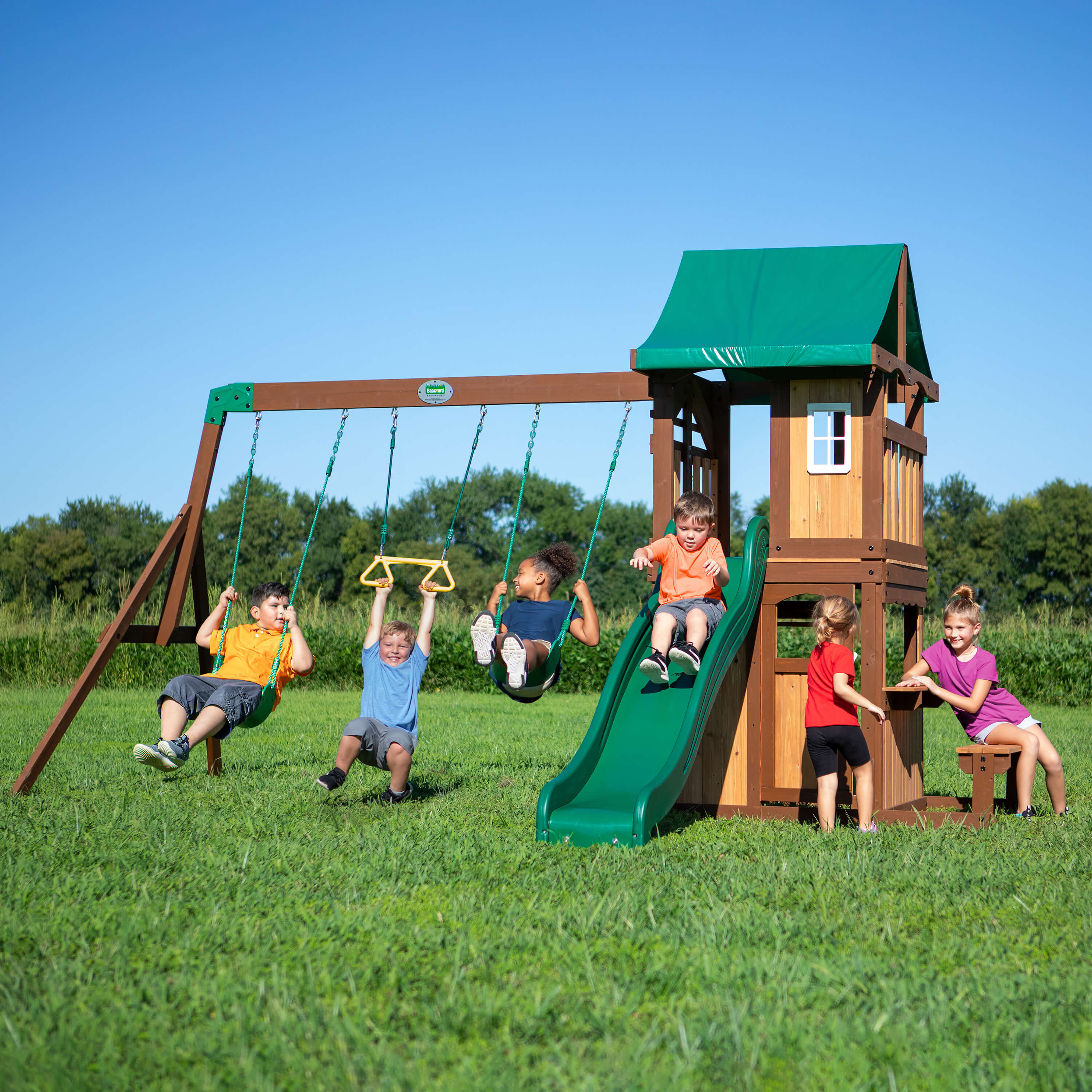 Backyard Discovery Lakewood Speeltoren met Schommels en Glijbaan