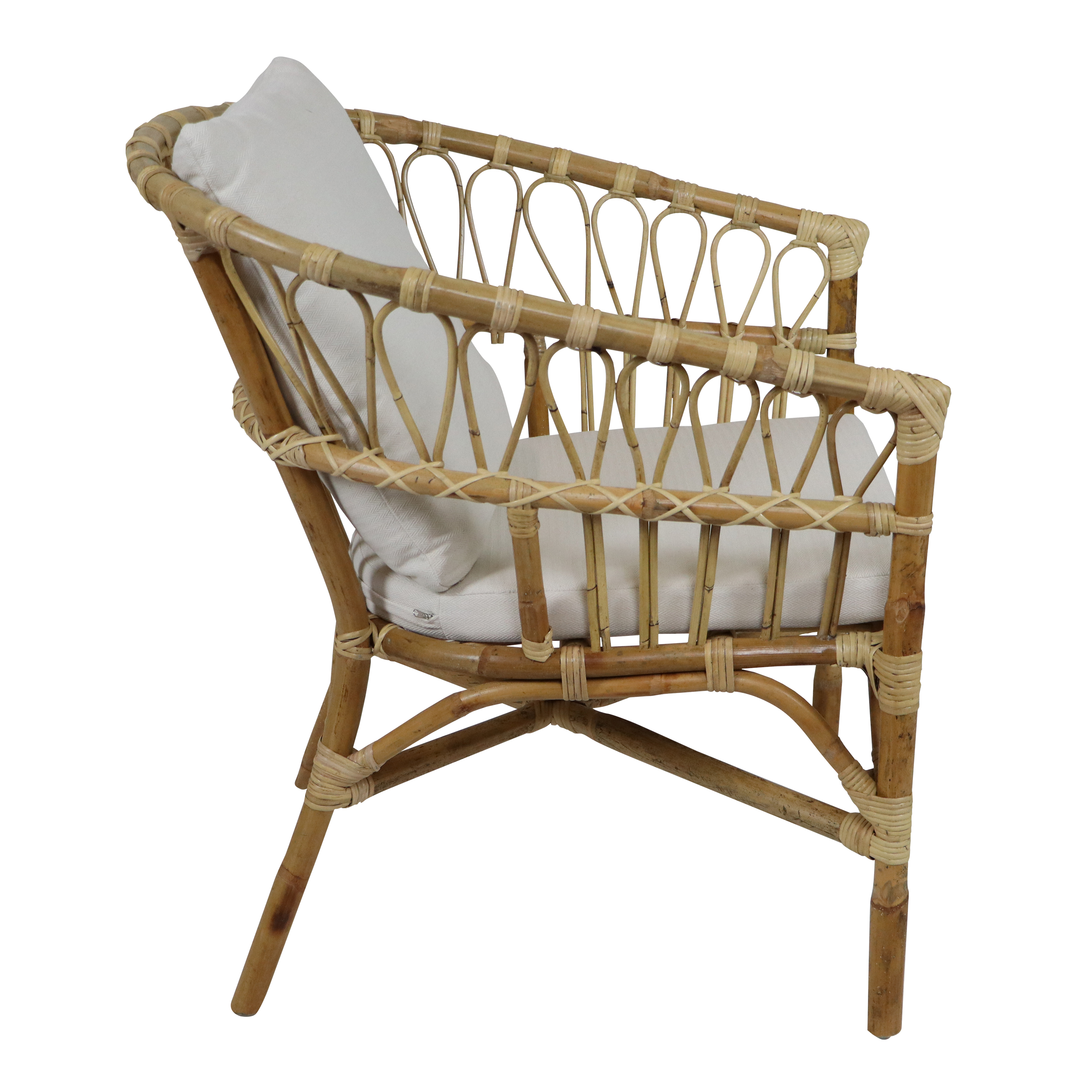 AXI Mary Rattan Lounge Set – 4-Piece with Sofa, Table, and 2 Chairs Natural/White