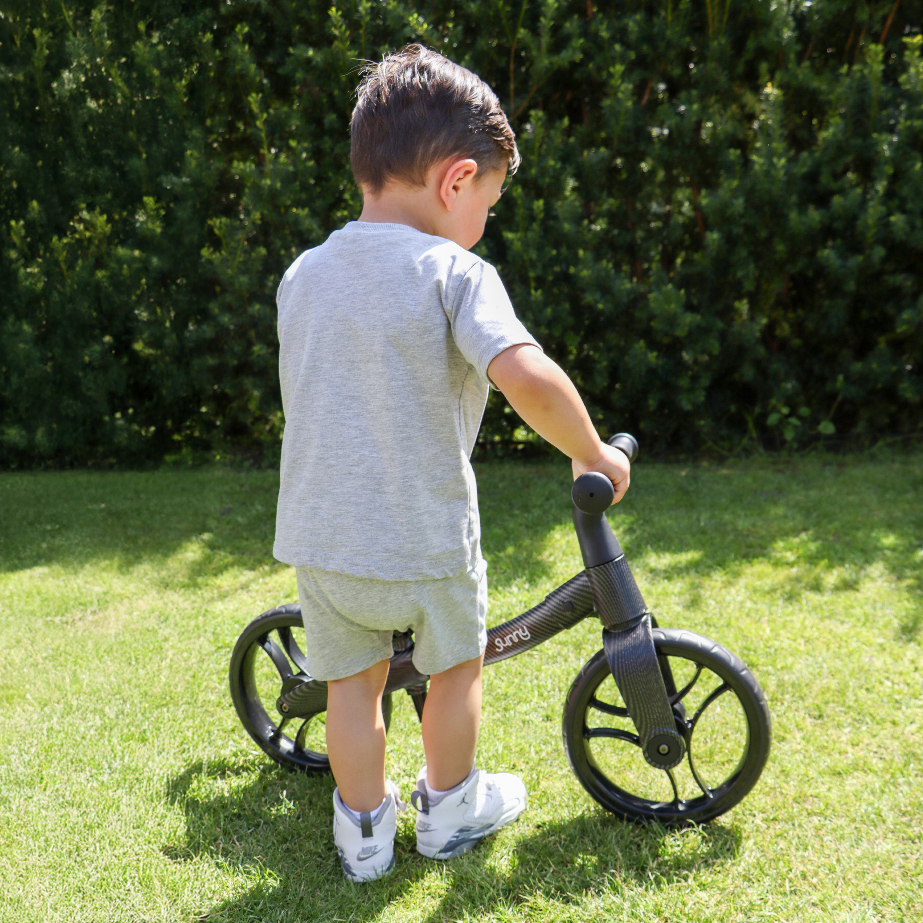 Sunny Metal Balance Bike 3000 with Carbon Fibre Look