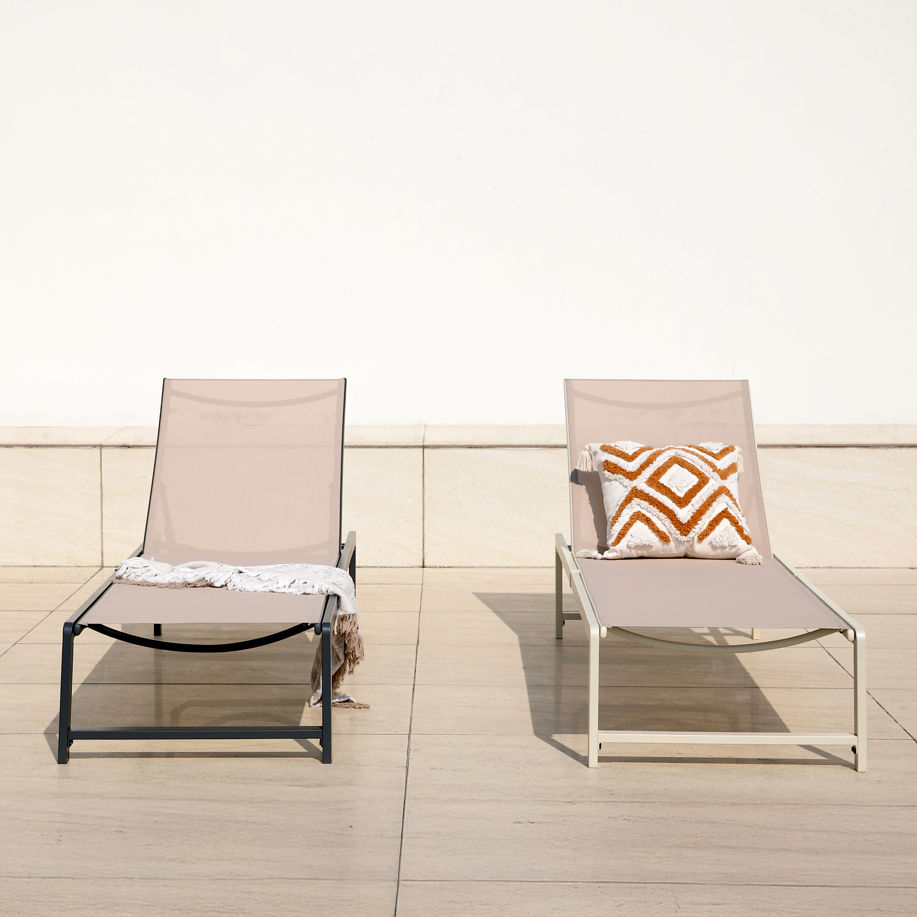 AXI Zane Sunbed Beige/Brown