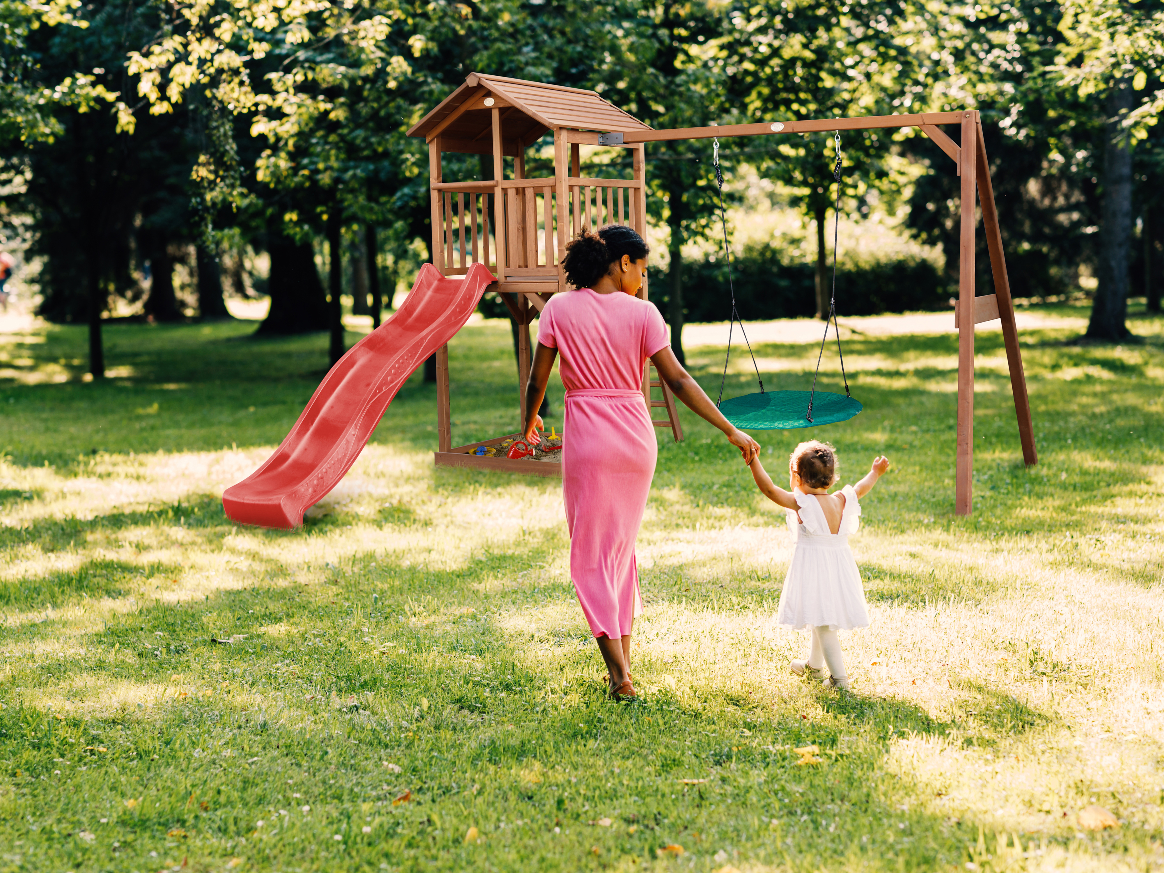 AXI Beach Tower with Summer Nest Swing Set Brown - Red Slide