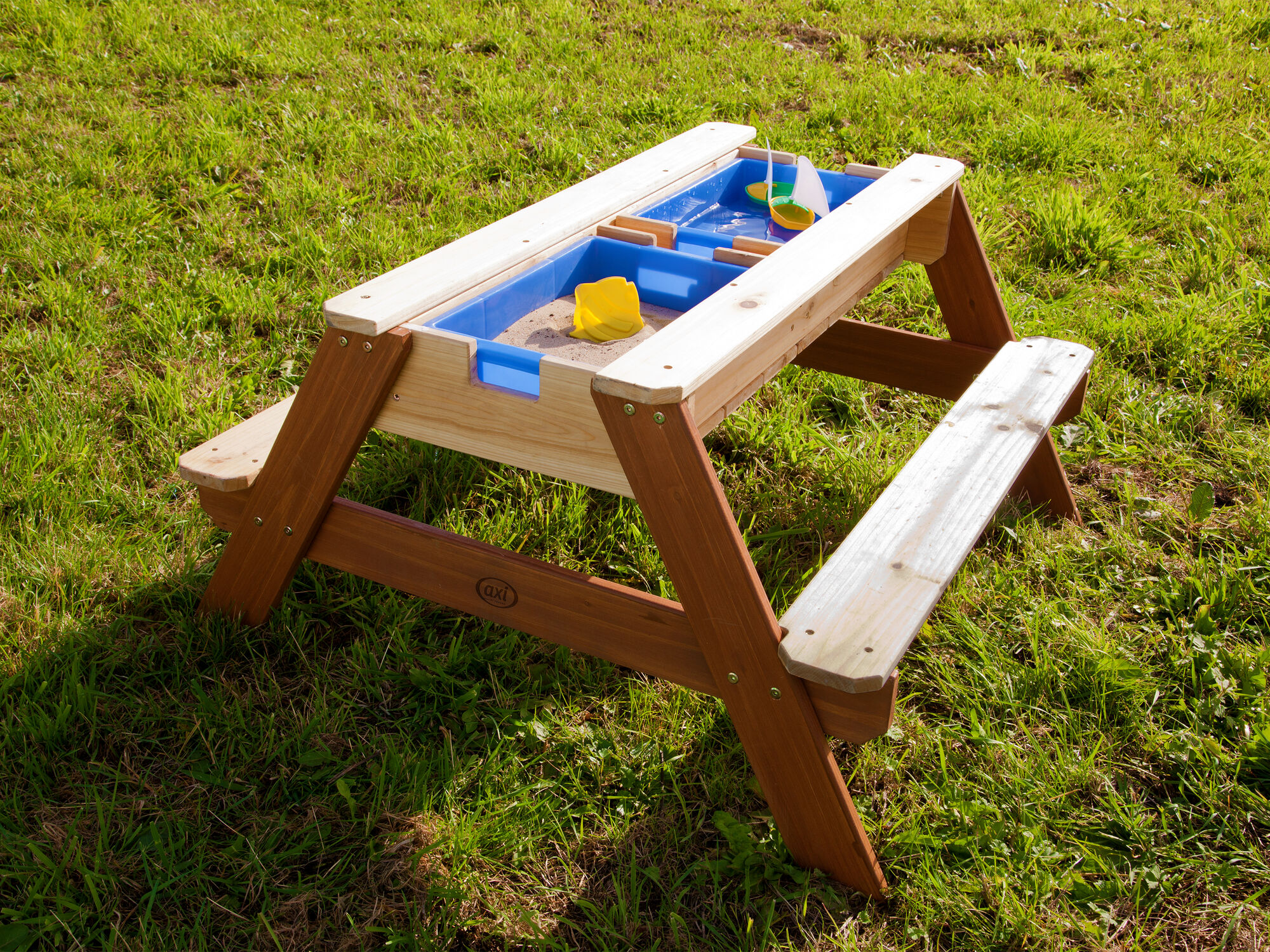 AXI Nick Zand & Water Picknicktafel Bruin - Parasol Groen/wit