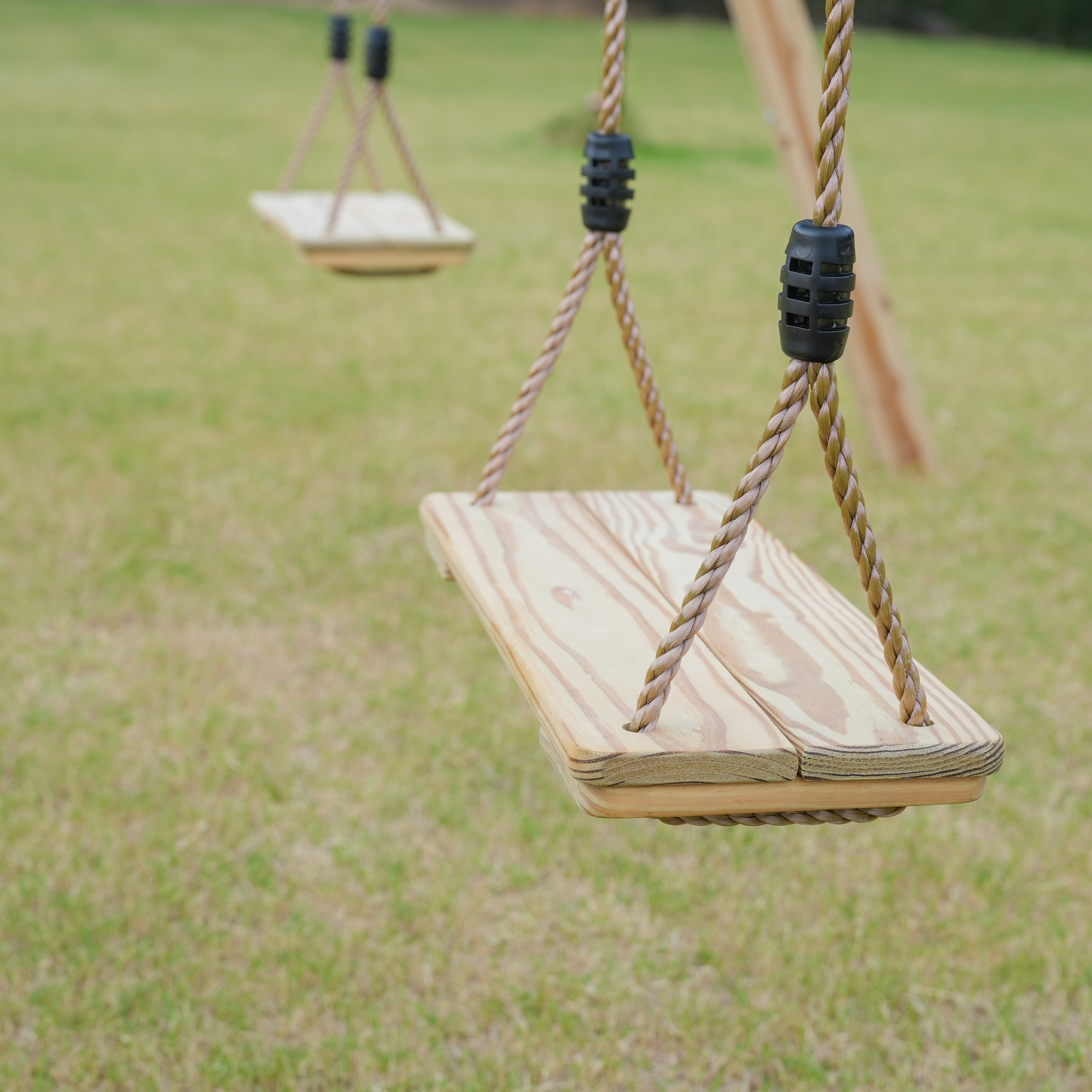 AXI Maya Dubbele houten Schommel met Trapeze Bruin