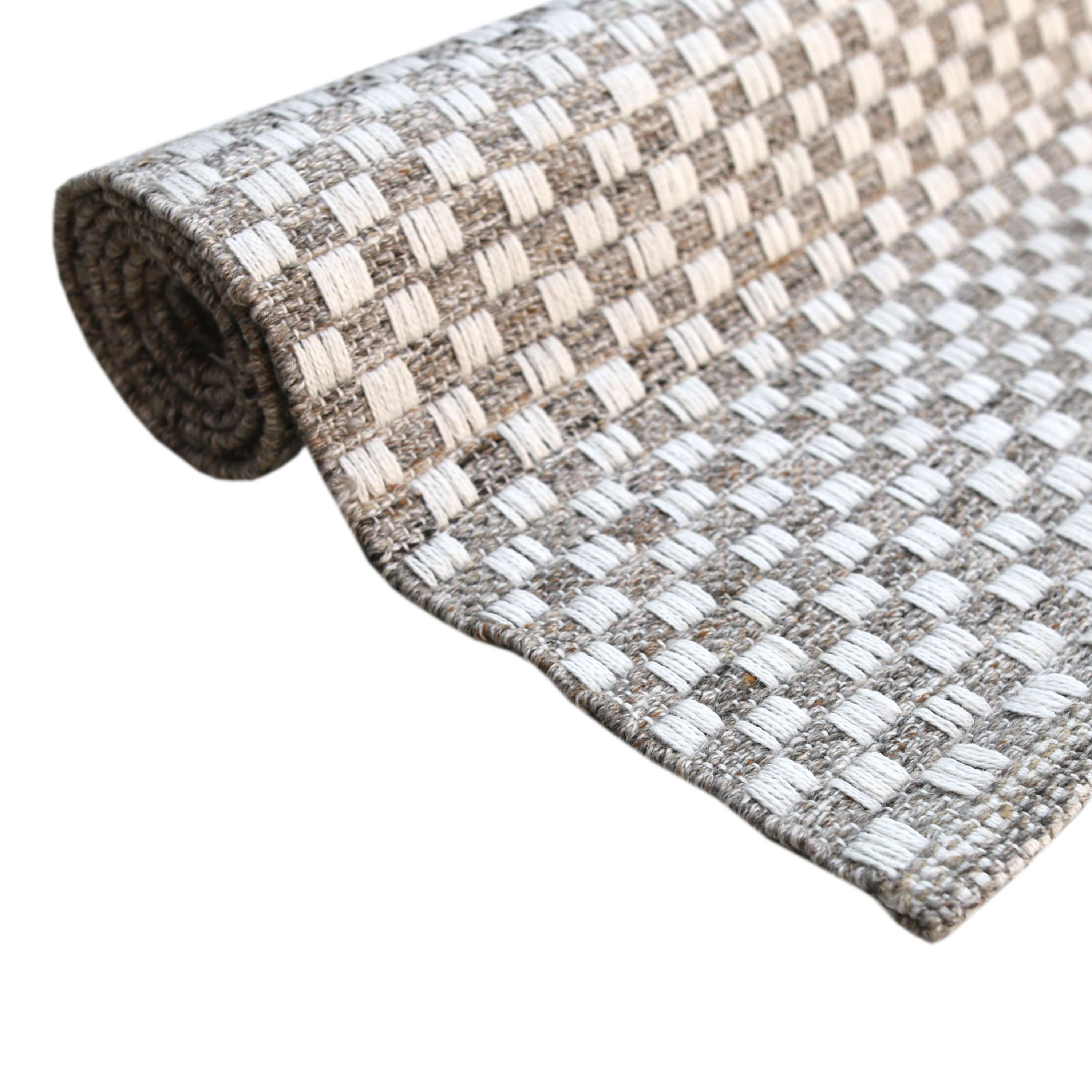 AXI Cyprus Outdoor Rug – 140 x 200 cm – Brown