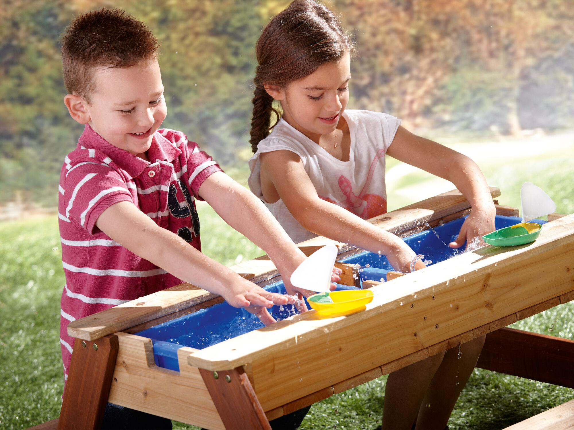 AXI Nick Zand & Water Picknicktafel Bruin - Parasol Groen/wit