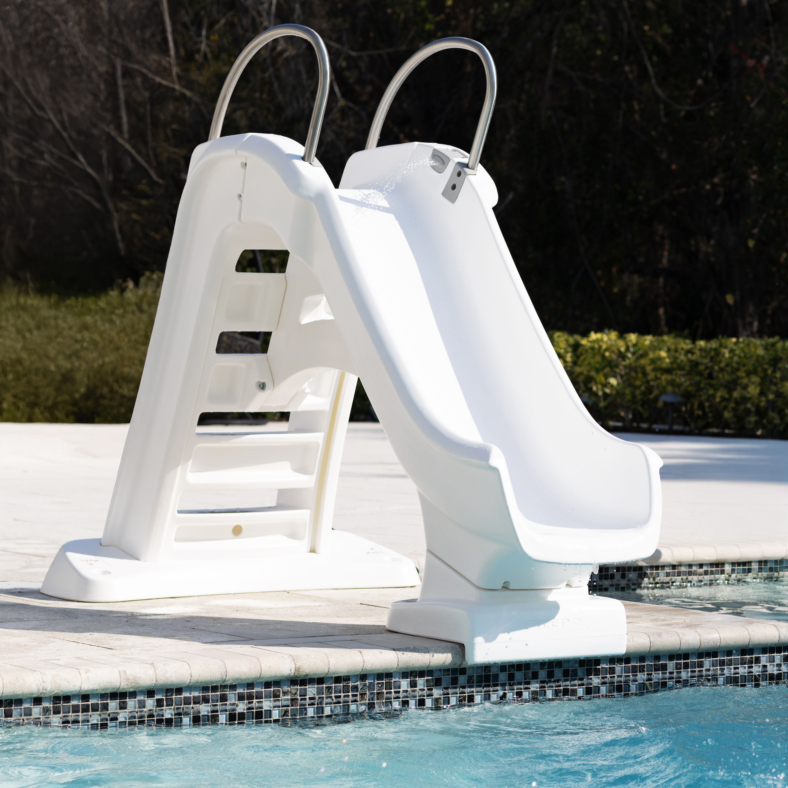 Step2 Vero Poolside Pool Slide White