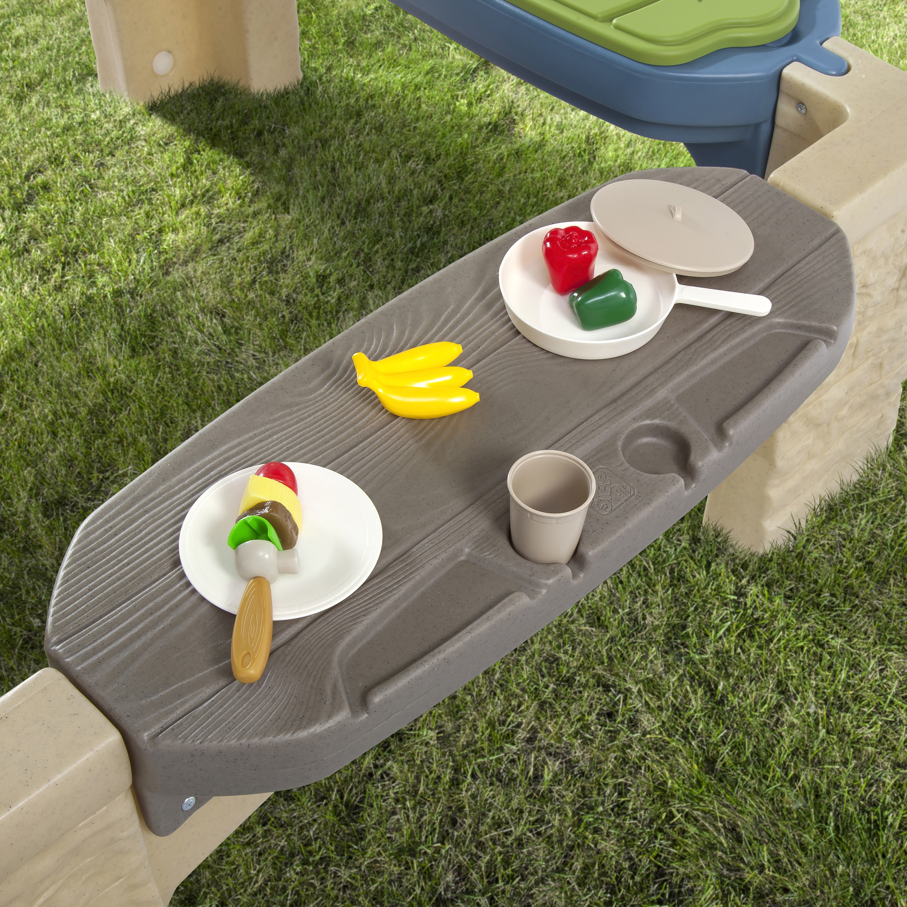 Step2 All Around Playtime Patio with Canopy