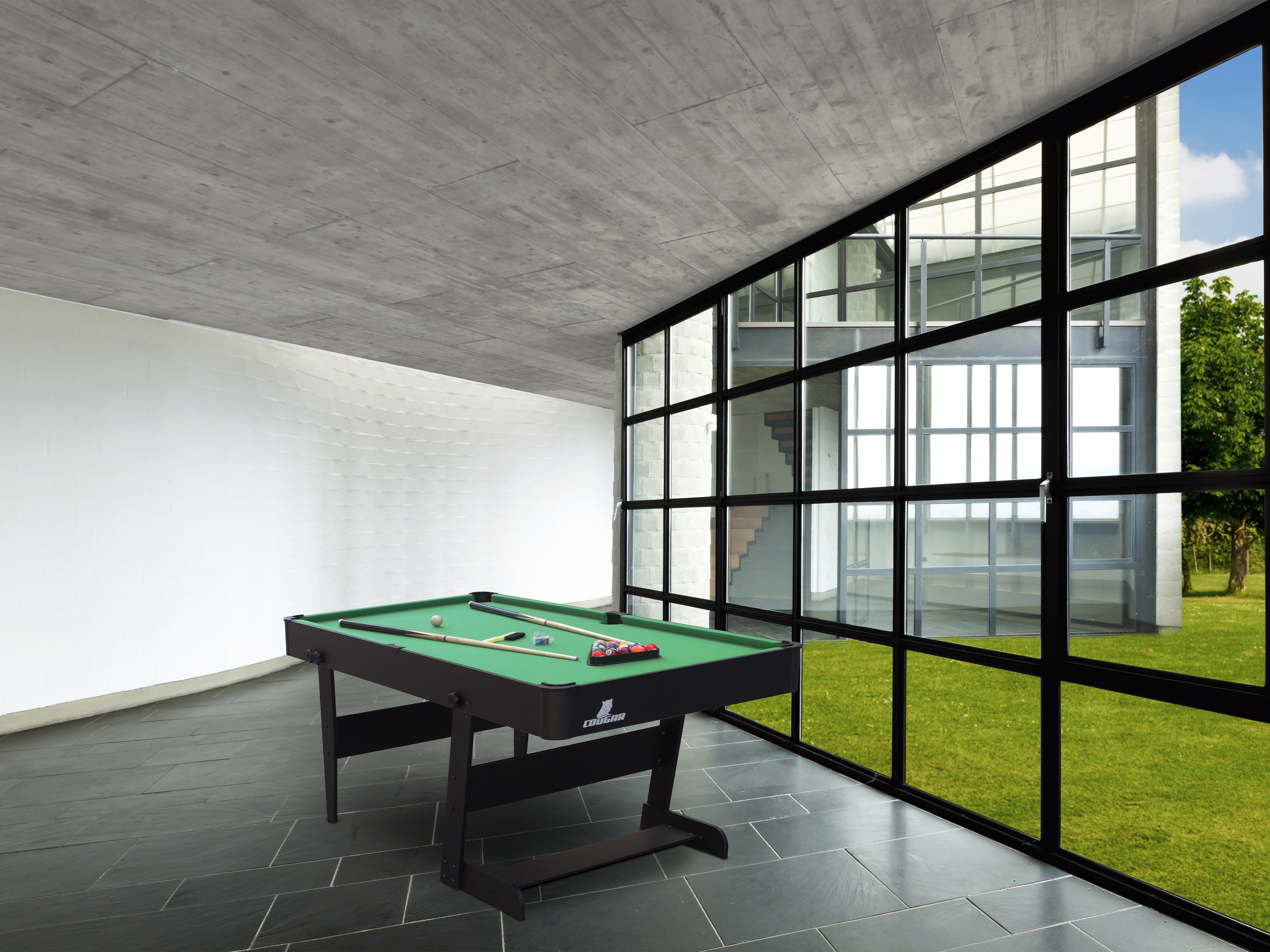 Cougar Hustle L sammenklappeligt Poolbord - Sort