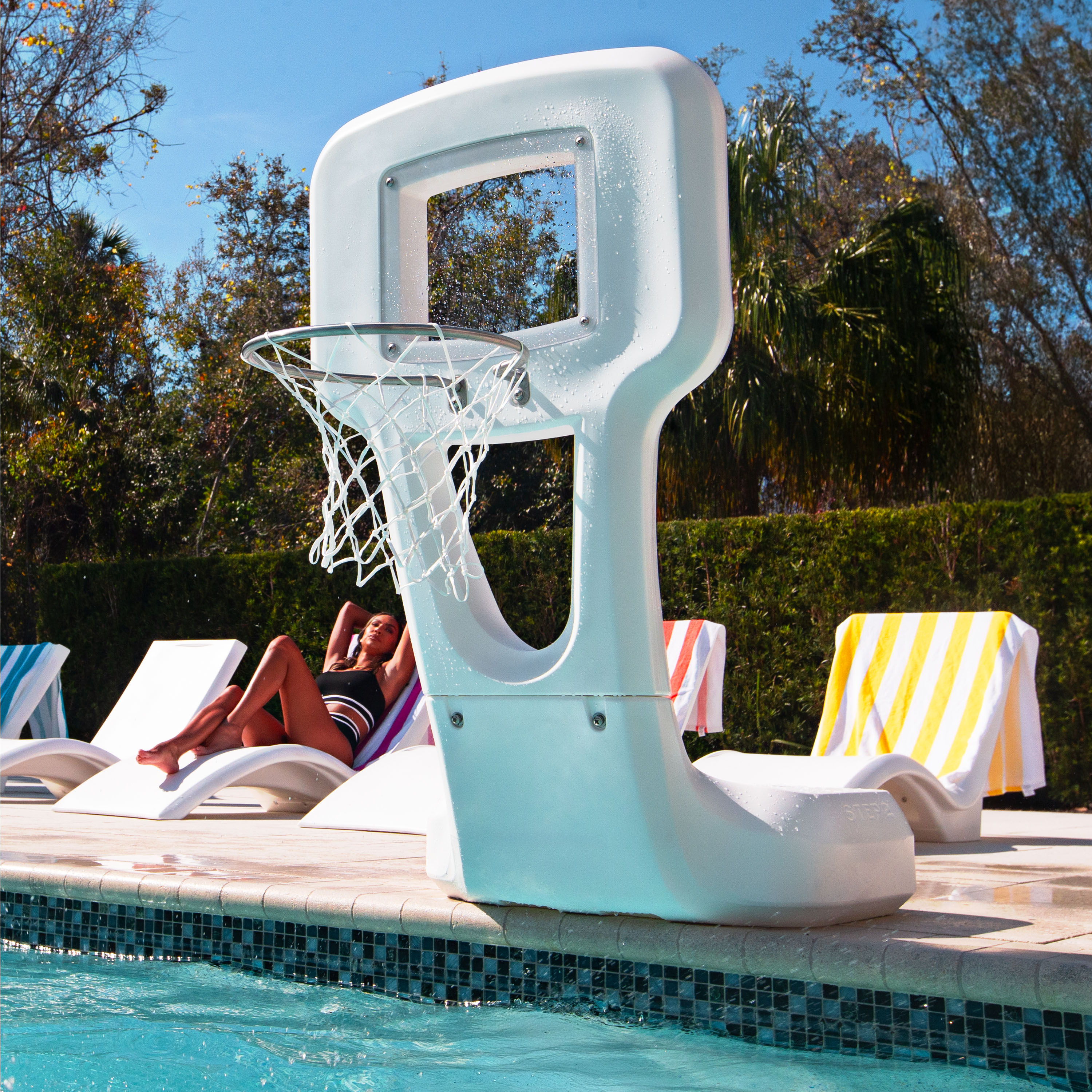 Step2 Vero Poolside Pool Basketball Hoop White