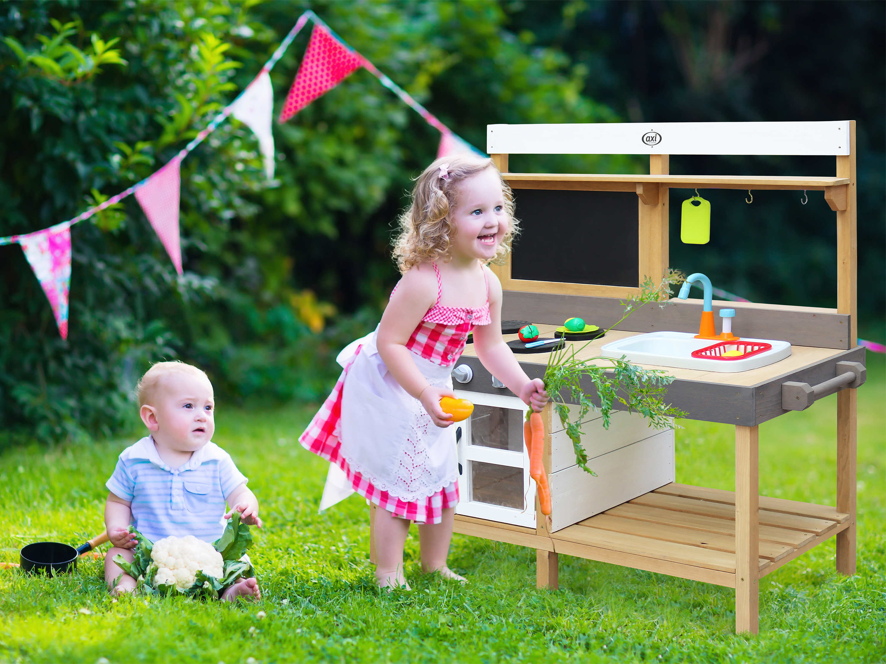 AXI Rosa Sand & Water Play Kitchen Large