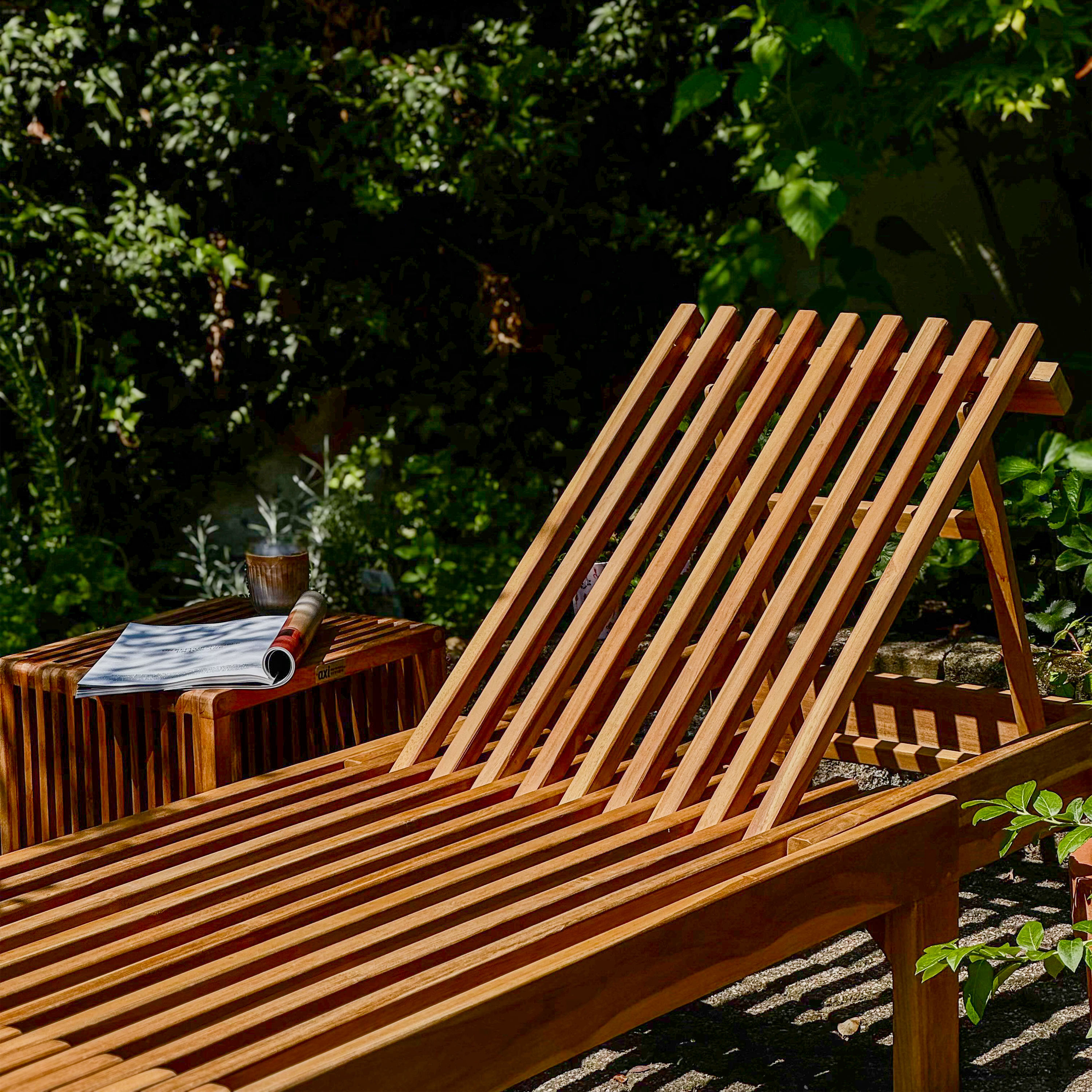 AXI Rowan 2-in-1 Sunbed and Garden Bench - Teak