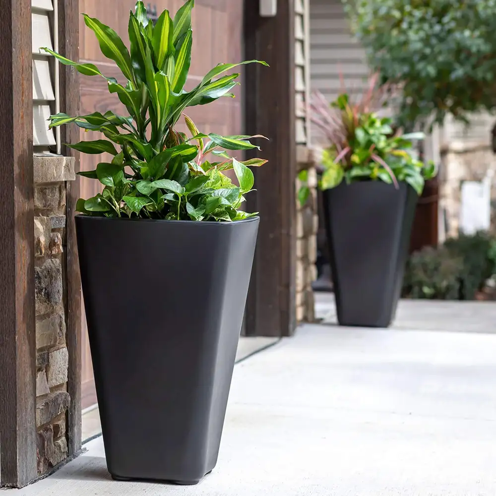 Step2 Bridgeview Bloempot Groot - Onyx Zwart
