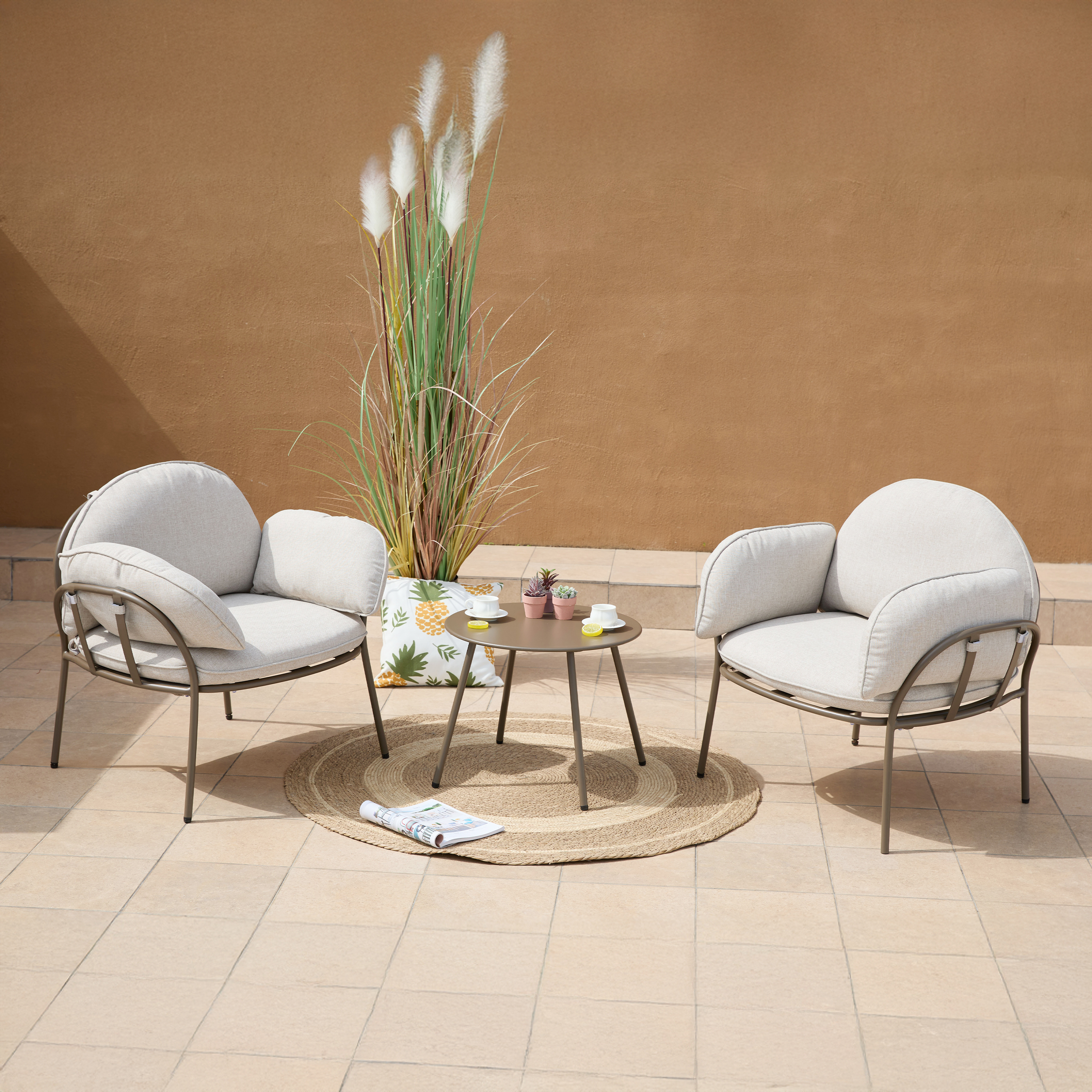 AXI Ziva Lounge Set with table & 2 chairs – Taupe/Beige