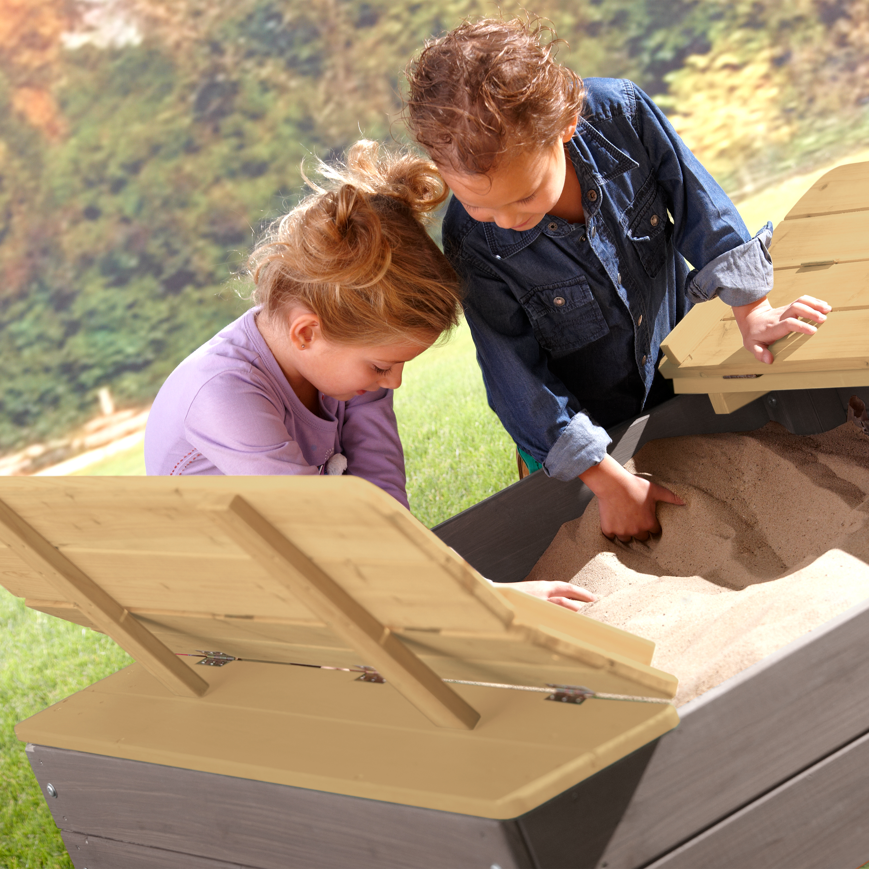 AXI Ella Sandbox with benches - 100 x 95 cm - Grey/Brown