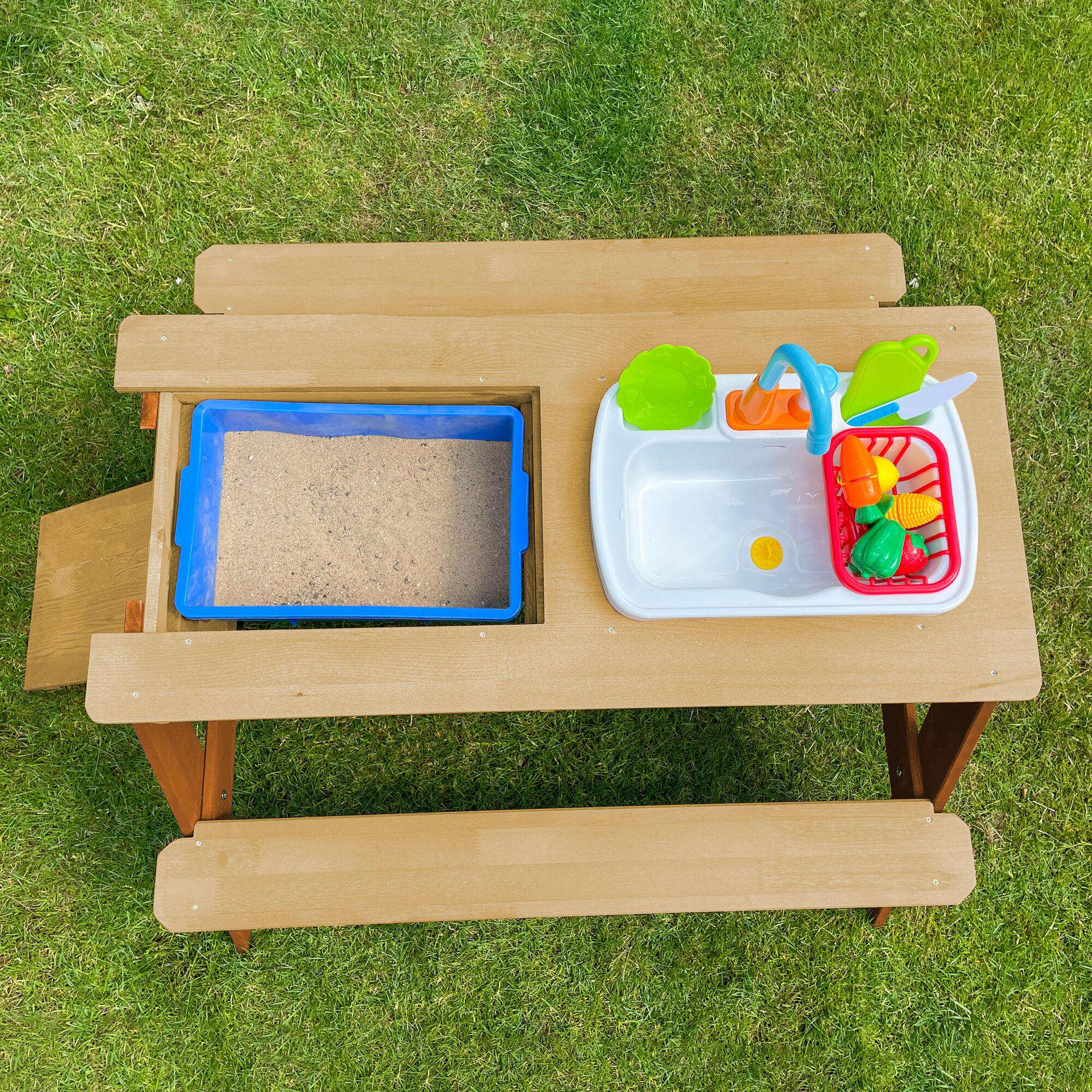 AXI Emily Zand & Water Picknicktafel met Speelkeuken wastafel Bruin