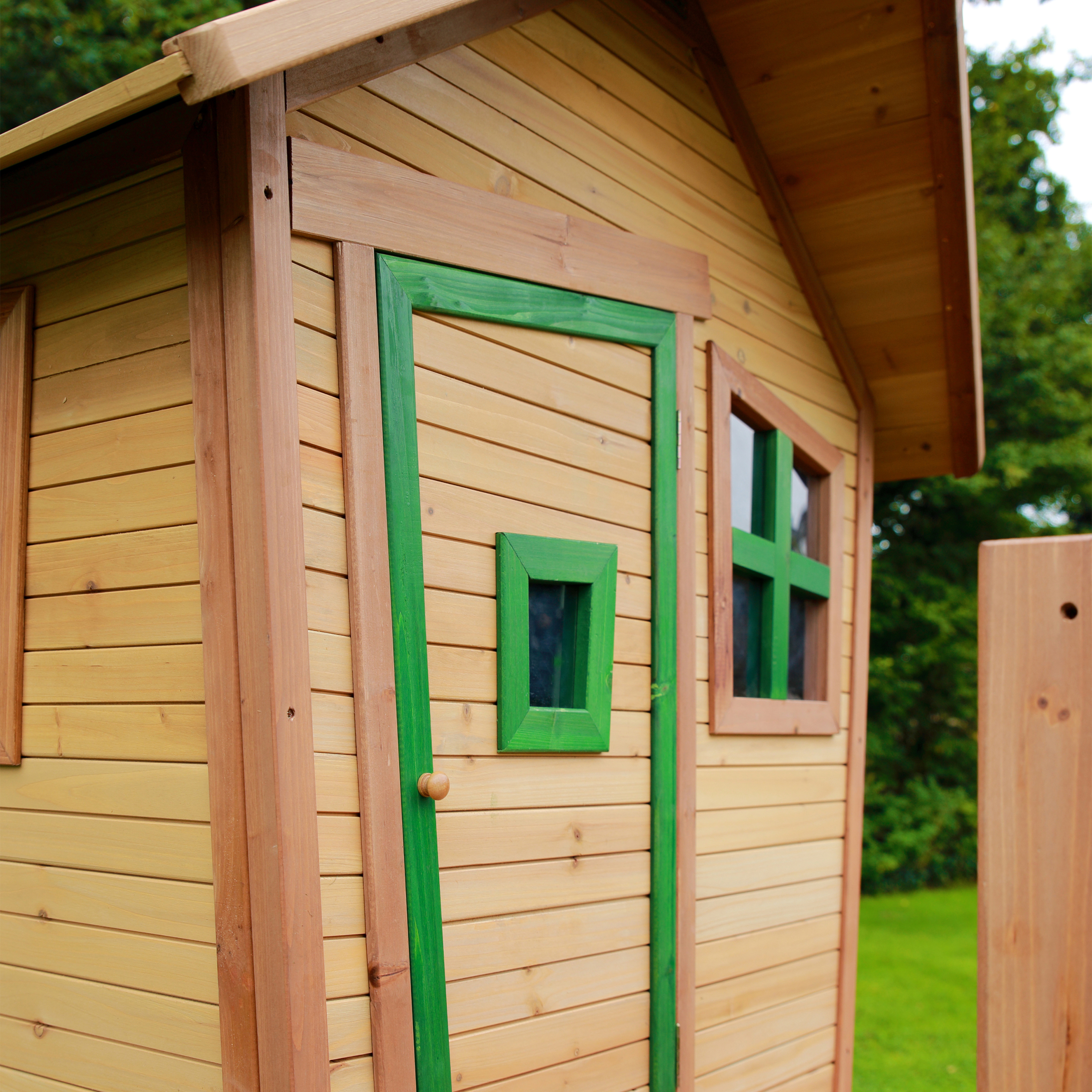 AXI Robin Playhouse Brown/Green - White Slide