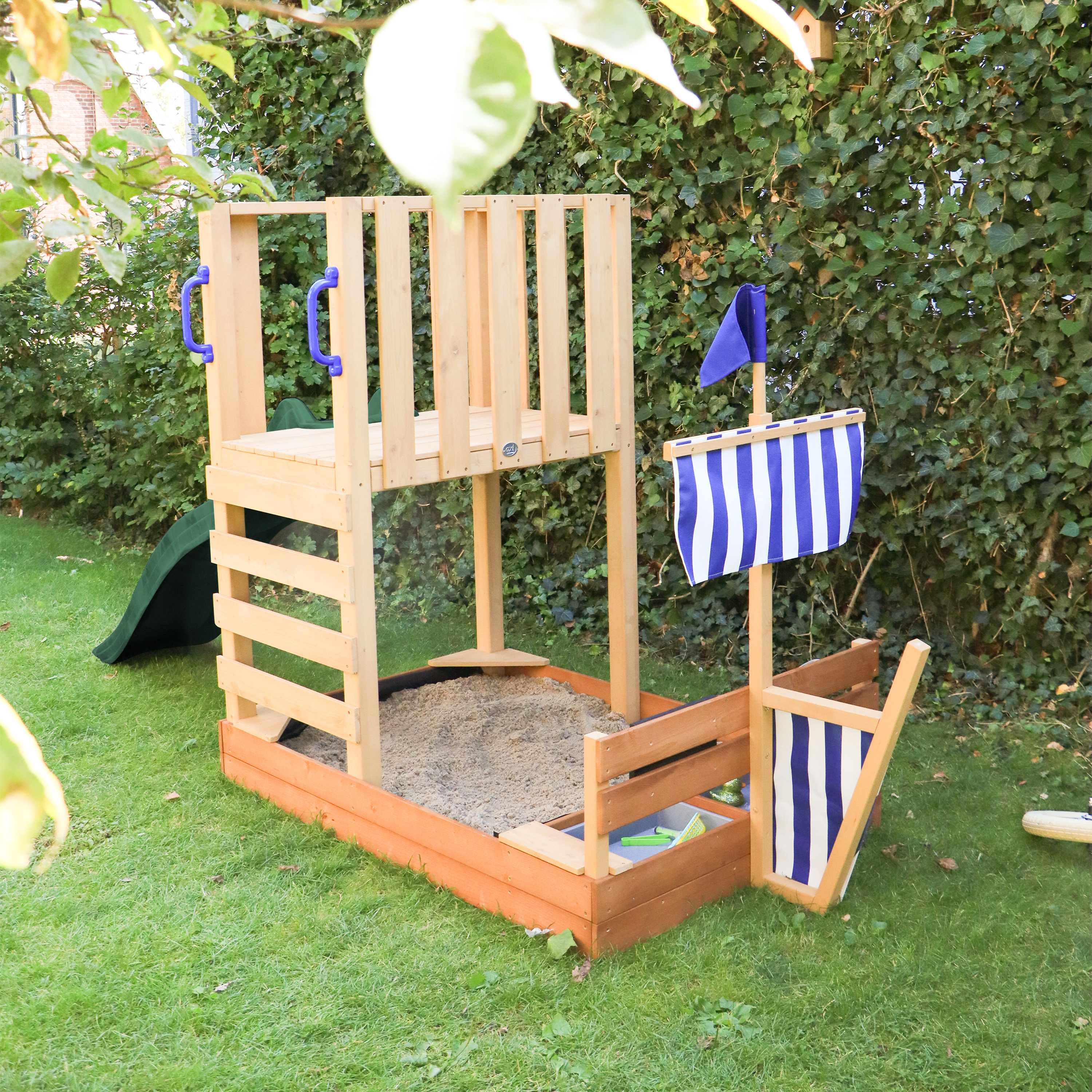 AXI Vicky Climbing Frame with Sandbox, Play Kitchen & Chalkboard – Green Slide