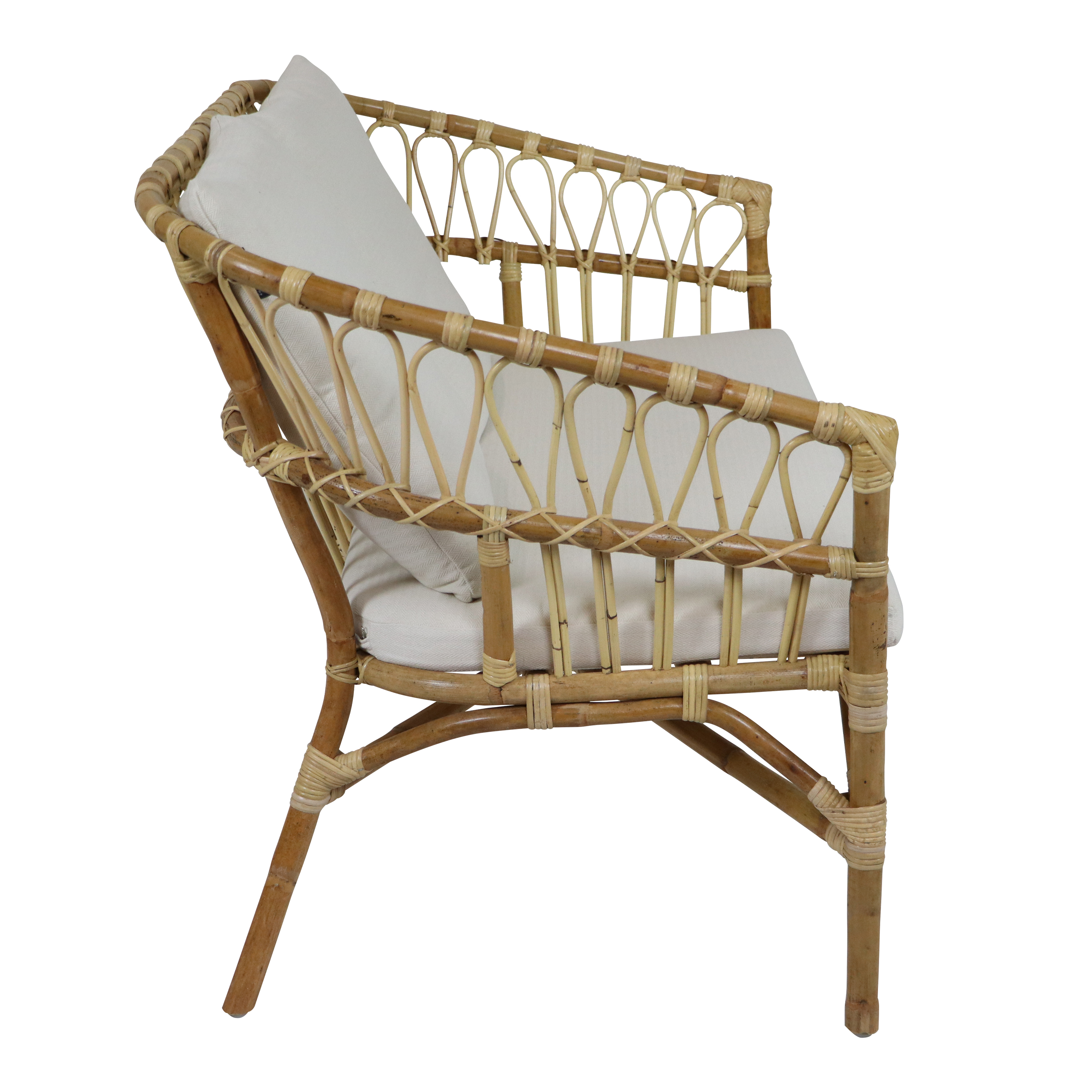 AXI Mary Rattan Lounge Set – 4-Piece with Sofa, Table, and 2 Chairs Natural/White