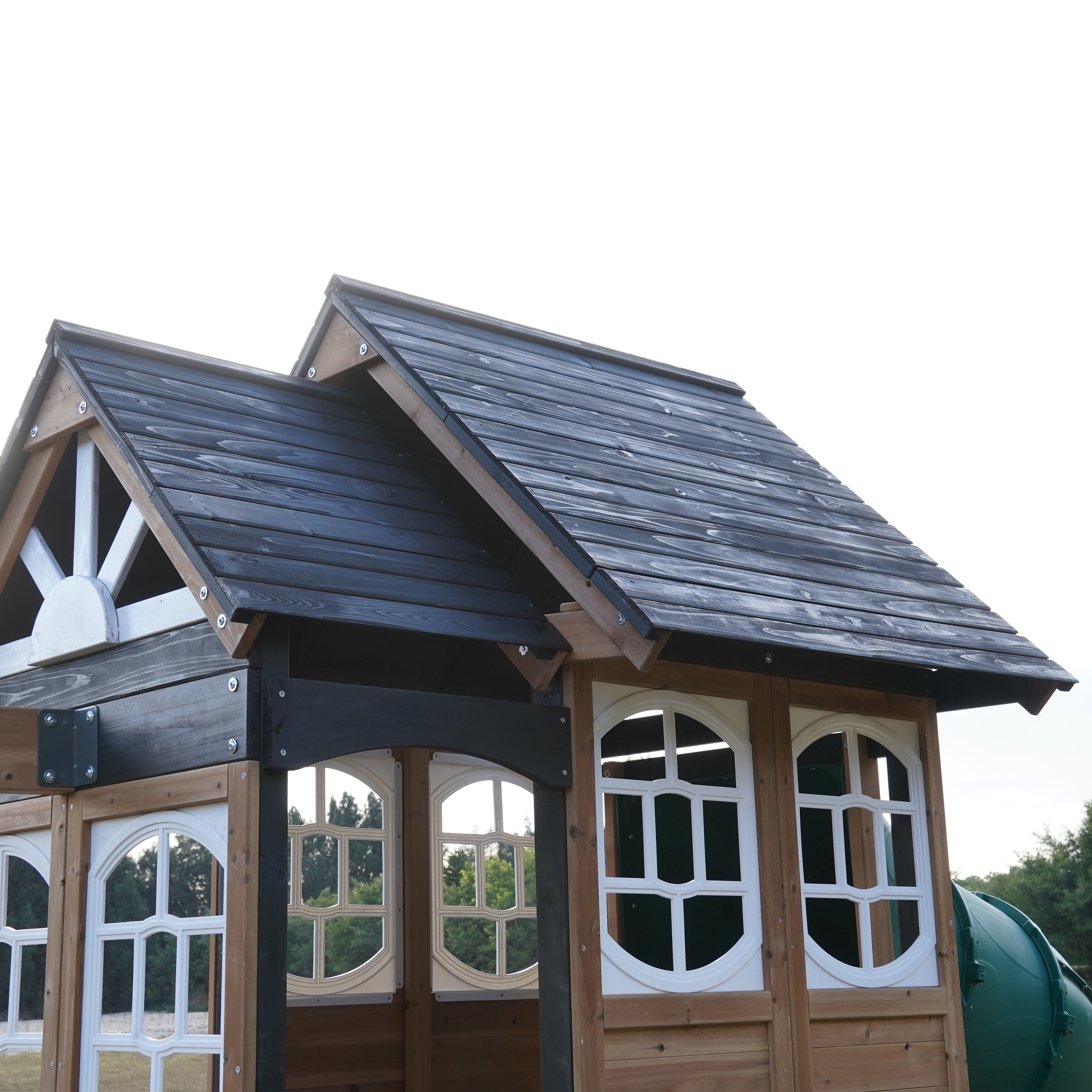 AXI Noud Climbing Frame with Playhouse, Swings, Trapeze and Climbing Wall – Purple Slide and Tube Slide